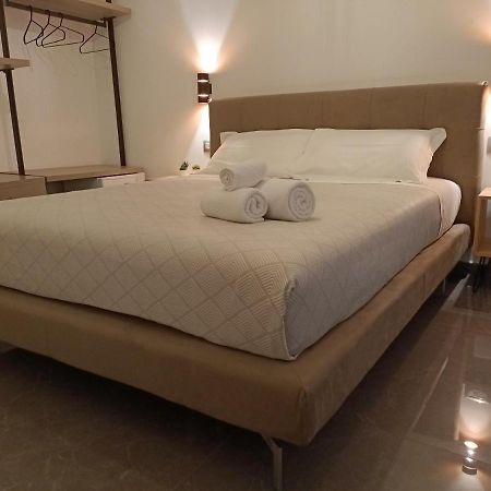 B&B La Rosa Felice บารี ภายนอก รูปภาพ