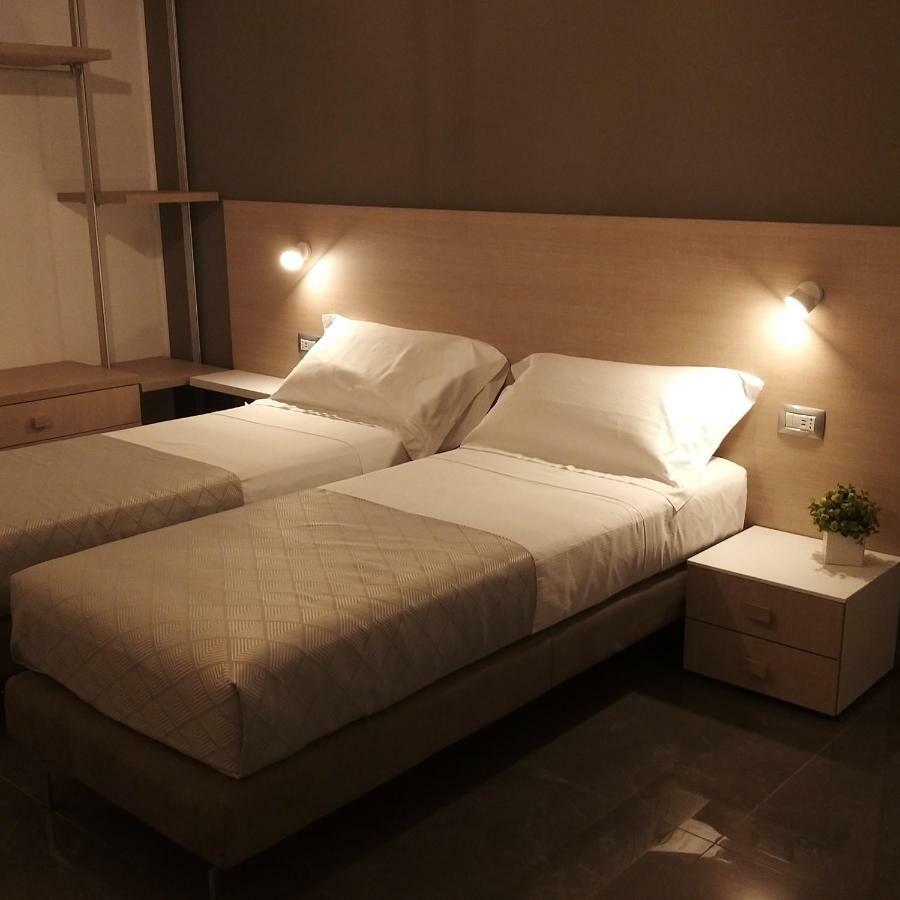 B&B La Rosa Felice บารี ภายนอก รูปภาพ