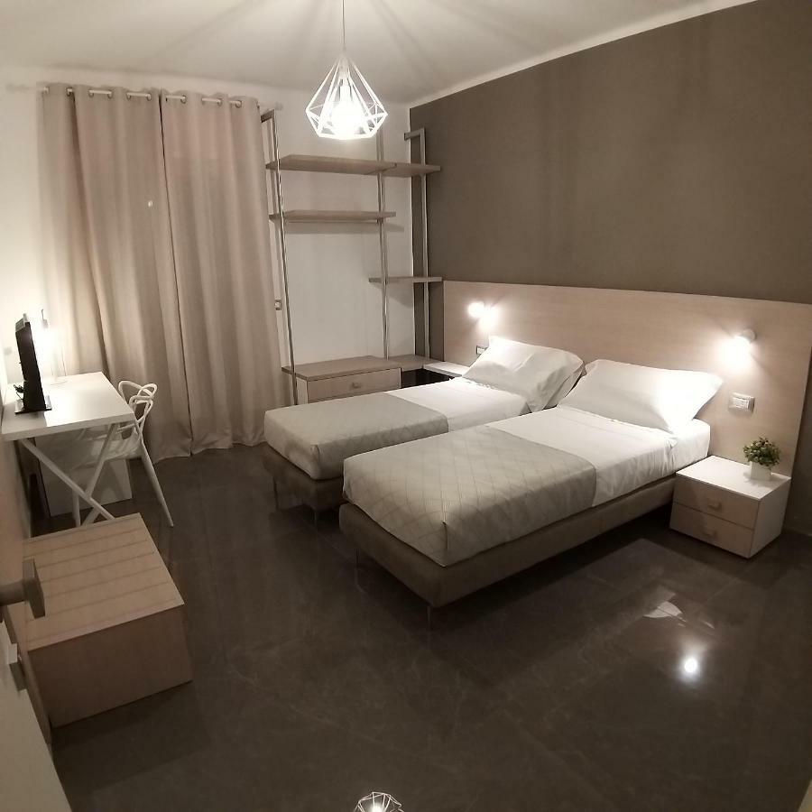 B&B La Rosa Felice บารี ภายนอก รูปภาพ