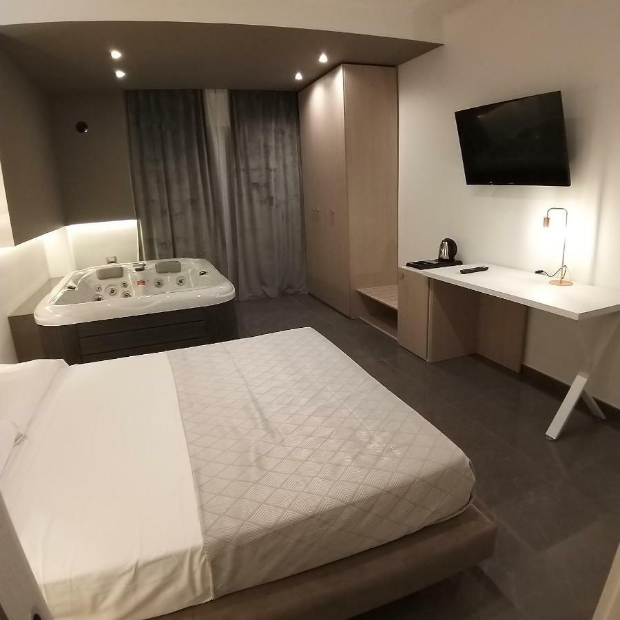 B&B La Rosa Felice บารี ภายนอก รูปภาพ